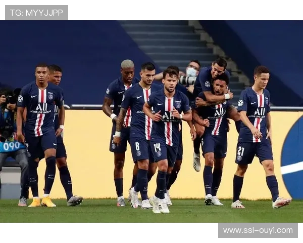 巴黎FC引进西芒，锋线补强保级希望